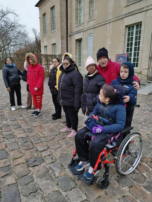 Exploration Artistique au Château d'Auvers : Une Journée Inspirante avec les Petits Artistes de l'IME Anais